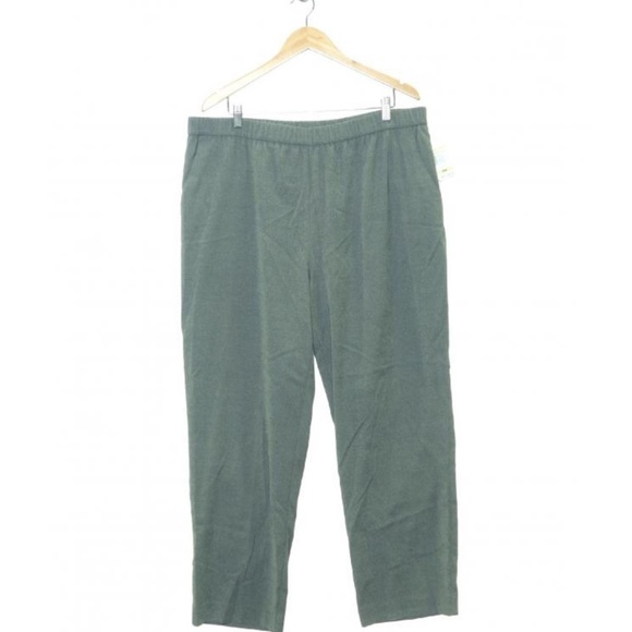 JM Collection Pants - NWT JM Collection Casual pant Size 18 Plus S54